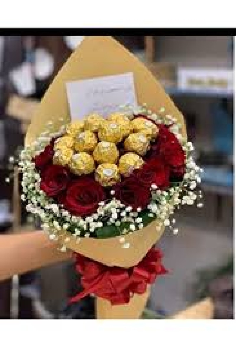 Rocher Çikolata Gül Buketi