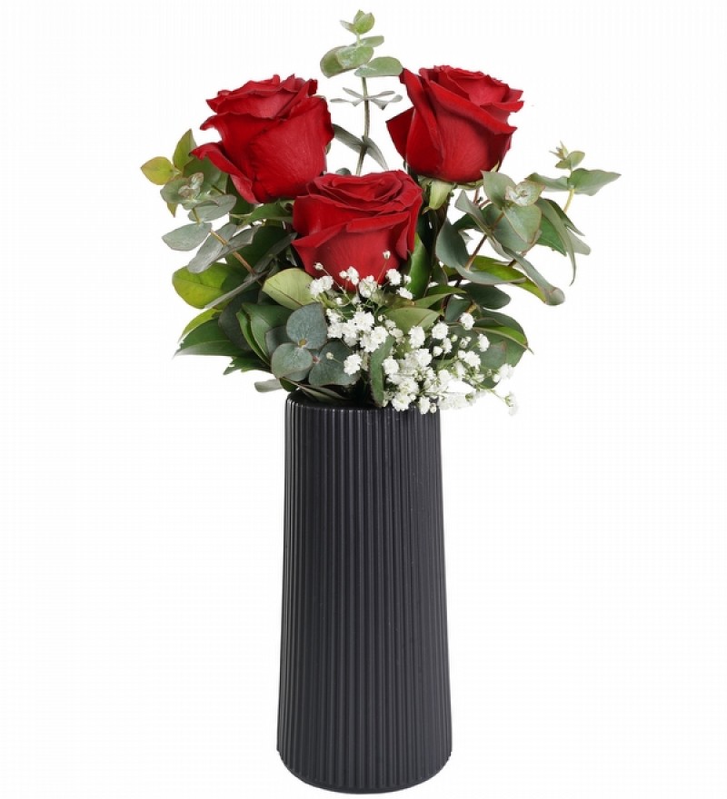Red Glow Vazoda Kırmızı Güller